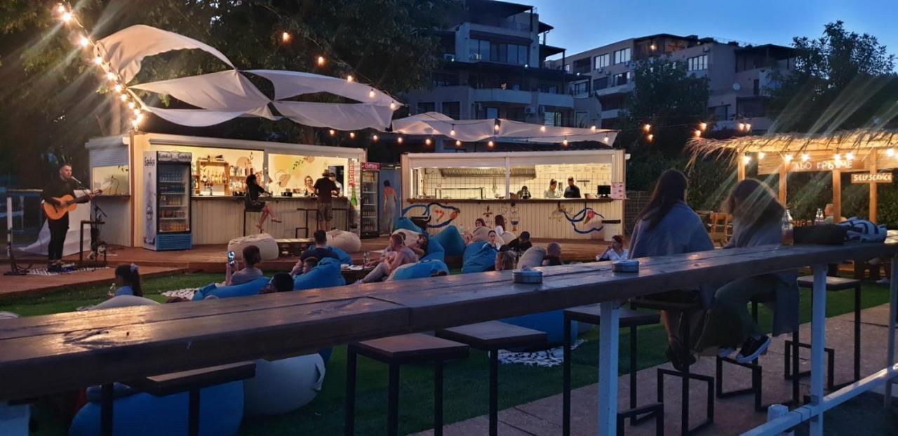 Lazur Hotel Равда Экстерьер фото